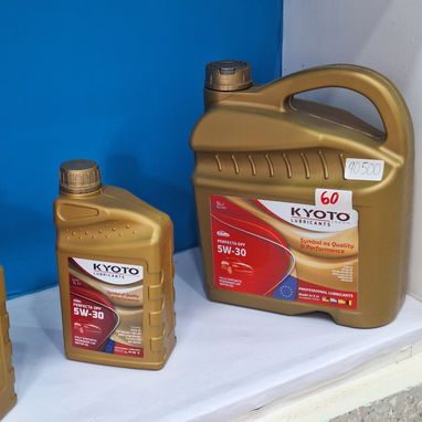 Aceite de alta gama marca Kyoto - 2/3