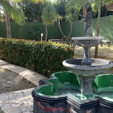 Espectacular Villa en Cojímar con Piscina, Mirador y Gran Potencial de Negocio - 5/10