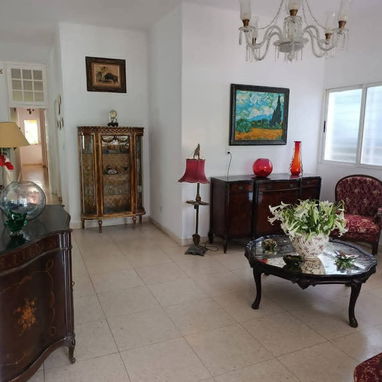 Renta por meses casa con piscina para extranjeros y diplomaticos - Img 121394848