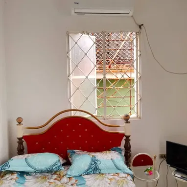 *$10.000usd. En venta apartamento (PLANTA ALTA) en Lawton, 10 de Octubre. Referencia: correo de Porvenir. Consta de sala - Img 121290323