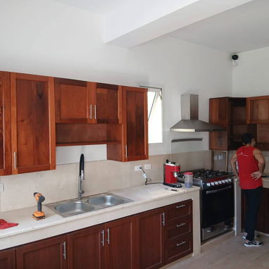 Confección de muebles, con trabajos de carpintería, herrería y tapicería. - Img 126817503