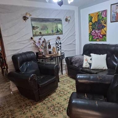 Vendo apto interior bajos SSuárez 2/4 (arriba) balcón 13000 se dejan cosas - Img 123825459