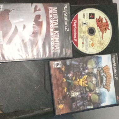 Vendo juegos de ps2 (los que están abiertos no tienen su caja original pero se los doy en un estuche aparte) - Img 127898216