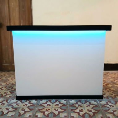 Mostrador premium de MDF hidrófugo con acabado de pintura Isaval de alto estándar, ideal para recepciones y puntos de co - Img 115644503