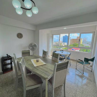 Comodidad y Estilo en este espacioso apartamento ubicado en el Vedado. - Img 115725482