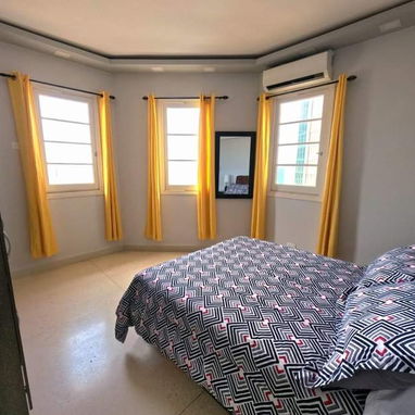 "Exclusivo apartamento en el Vedado de 2 habitaciones" - Img 123977552