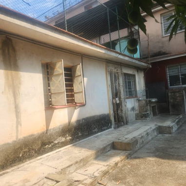 Ofertaaa en venta casa independiente con Gran patio y posibilidad de garaje para varios autos! Excelente zona de Playa!! - Img 121749086