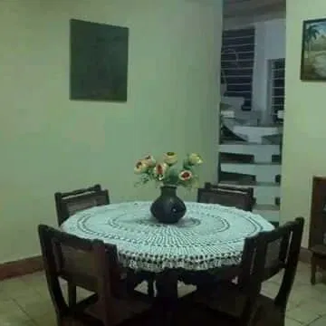 Se vende espaciosa Residencia de 2 niveles en la ciudad de Holguín - Img 95667304