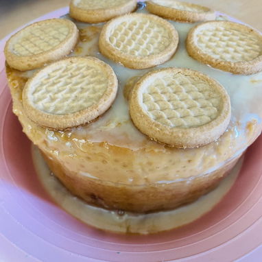 🍮 Pudín de vainilla con leche condensada  Topping de leche condensada y galletas dulces 🍮 Por encargo  Luyanó Moderno - 2/2