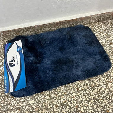 Alfombras peluche en 2500cup Medidas: 40 cm x 60 cm - Img 123345007