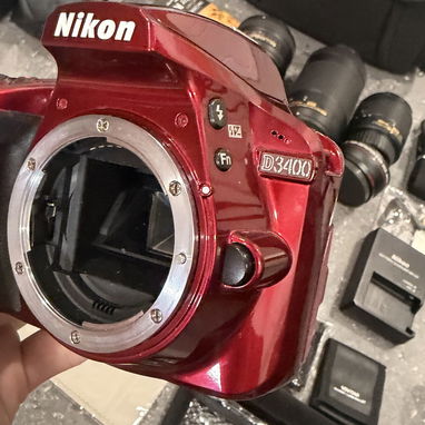 Nikon D3400 con 3 lentes y muchos accesorios - Img 124734456