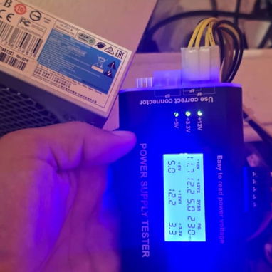 Fuente Seasonic 500W certificada con todo tipo de conectores incluyendo tarjeta de video y el de 8 pines del micro. como - Img 125136410