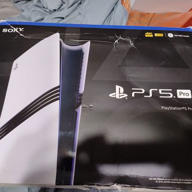 Vendo ps5 pro con 2 mandos - Img 124000329