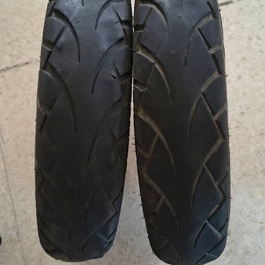 Gomas de moto eléctrica 300x10 de uso 3000 c/u. - Img 125053083