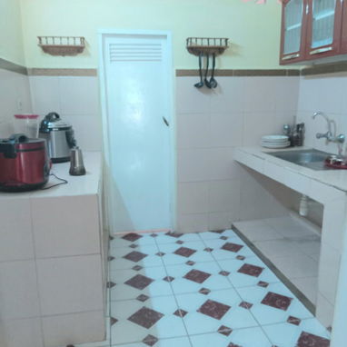 Renta LINEAL con Ventiladores y Lámparas Recargables - 8/10