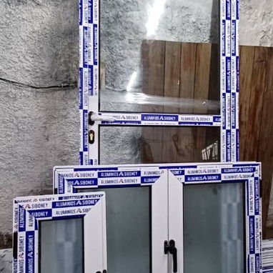 Marquetería de aluminio y cristal - 7/10
