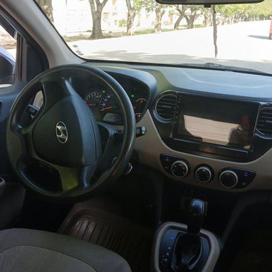 Hyundai Grand i10 GRIS – $70 USD/día - 2/2
