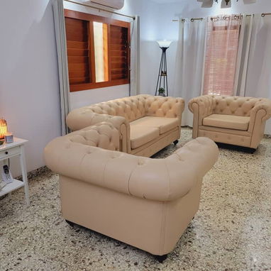 Muebles Nuevos de Sala. Conjunto de 2 butacas y sofá. 100% de Piel. Muebles Nuevos!!! - Img 107992249
