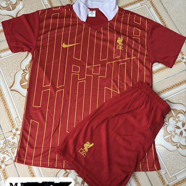 Uniforme d futbol versión aficionado - Img 122154862