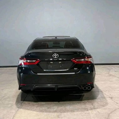 Toyota Camry SE 2021 Título limpio  70 mil millas  Envío rápido desde USA - Img 123838304