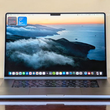 MacBook Pro 16 M1 MAX 🩶 - 3/4