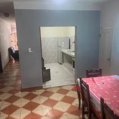 Venta de casa independiente en Cojímar ( se hace negocio por carro moderno) - Img 128130908