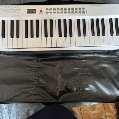 piano electrónico 7 octavas - 3/3