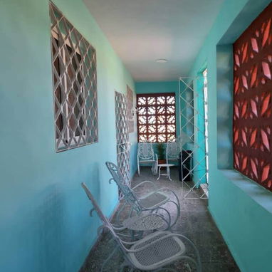 Vendo casa frente al mar en playa baracoa la Habana con todo adentro +17865231505 - Img 121529326