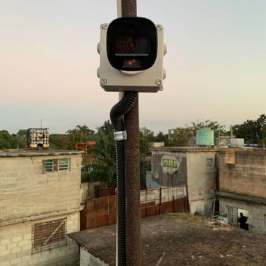 Servicios profesionales de instalación de sistemas de cámaras de seguridad y alarmas profesionales - 3/9