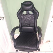 Se vende silla gamer - Img 58193657