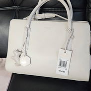 Cartera nueva de piel blanca, original, marca Radley - Img 55119815