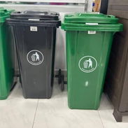 Cestos de basura de 120 litros - Img 58258829