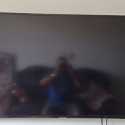 Smart TV de 55 pulgadas roto - Img 55921769