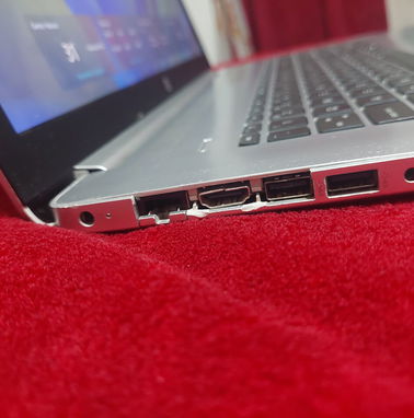 Laptop HP  - Pantalla: 17 pulgadas - Procesador: i3-1115G4 - Ram: 12GB (expandible) - Almacenamiento: 250GB SSD (expandi - Img 97278223