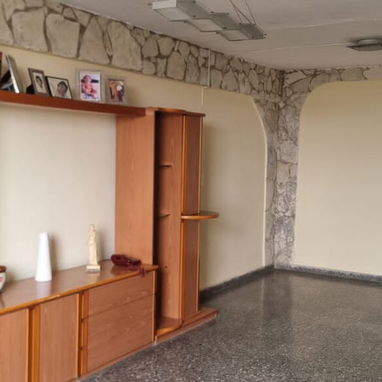 *105🏡Venta de Apto en el Bahía [ es un 12plantas con elevador,queda en el piso 11 ]*  🚘*En el edificio hay garaje y ti - Img 122008360