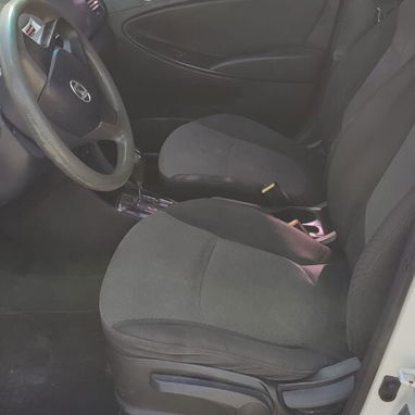 Hyundai accer 2012 - 3/5