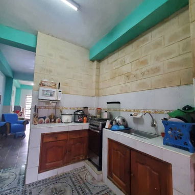 *$14.000usd. Se ajusta vacía. En venta casa en Marianao. Pogolotti. Cuadra bastante tranquila. - Img 123066455