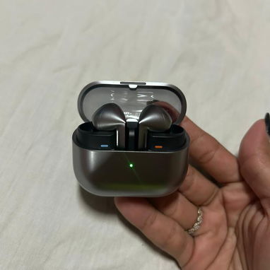 Samsung Galaxy Watch 6 Classic + Samsung Buds 3 Pro - 2/2