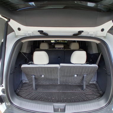 Vendo o negocios Hyundai Santa Fe, 2024 límite con 5000 millas solamente - Img 111611624