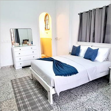 casa con piscina en el vedado + 2 suites y 2 recamaras - Img 112437752