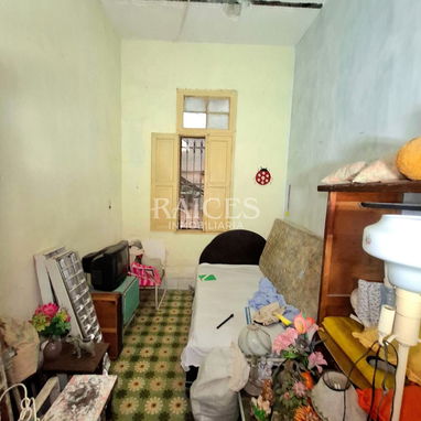 Casa Planta Baja de Biplanta con posibilidad de Garaje en Santo Suárez - $21 000 USD - 7/9