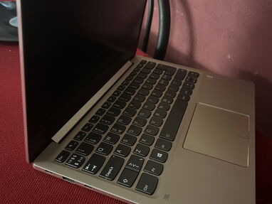 Se vende laptop lenovo i5 de 8va - Img 64142515