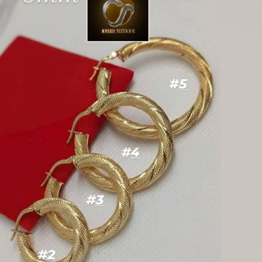 Variedad de modelos de argollas de oro 10k - Img 123681687