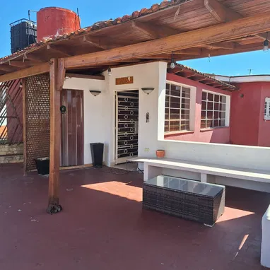 Casa alto de biplanta en Nuevo Vedado a una cuadra de 26 - Img 121451894