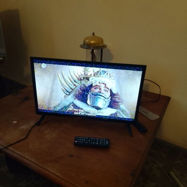 Televisor led nuevo de 21 pulgadas Marca insignia - 4/5