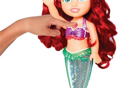 Muñeca Disney Princesa Ariel, Canta y Brilla la cola + 20 Frases y 2 Canciones "Part of Your World" y "Under the Sea", N - Img 58494453