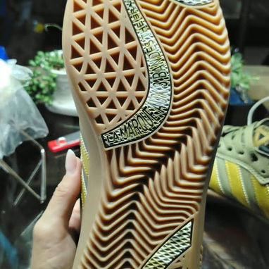 Tenis samba #45 calidad 5g, sólo un par disponible - 3/5
