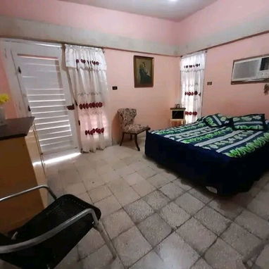 🏠 Renta de Casa En La Playa De Guanabo.🏖️ Ubicada a 1 cuadra y media de la playa. 📱Reservas: +5355284821 - Img 120820609