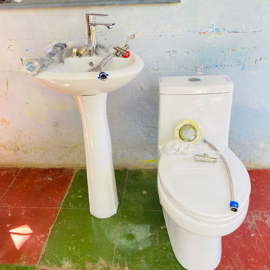 Venta de cemento blanco cola porcelanamico azulejo juego de baño cenefas cintillos duchas eléctricas de 3 tiros - 9/10