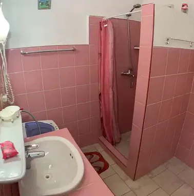SE RENTA APTO INDEPENDIENTE EN EL VEDADO. ONE ROOM. 4TO PISO. WIFI.54026428 - Img 78874336